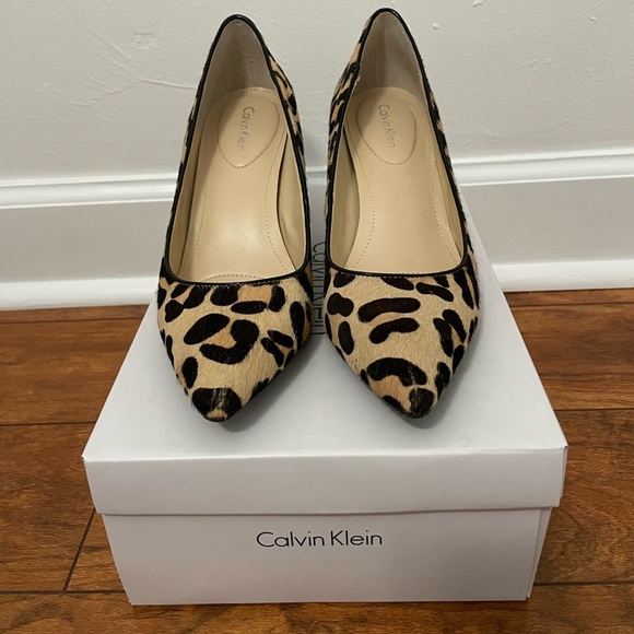 Calvin Klein Nadine 3 Leopard Brown heels Size 7 - Picture 3 of 6